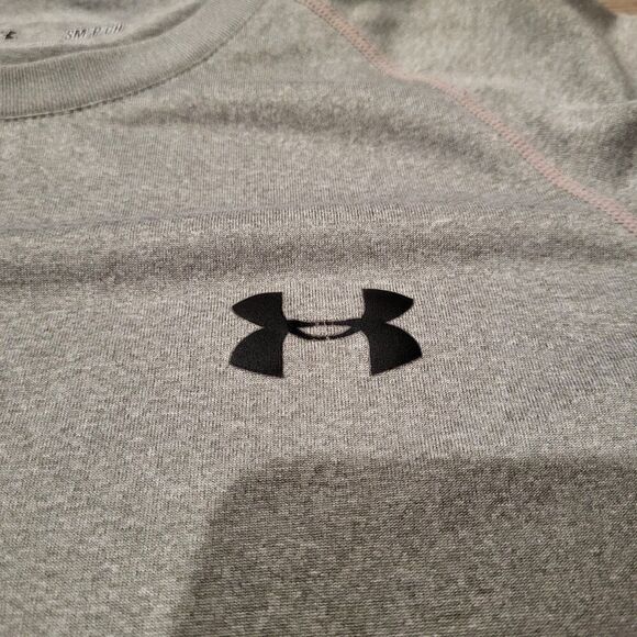 Under Armour Heat Gear Loose Fit Crew Neck Tee Shirt Mens Size Small - Picture 2 of 5